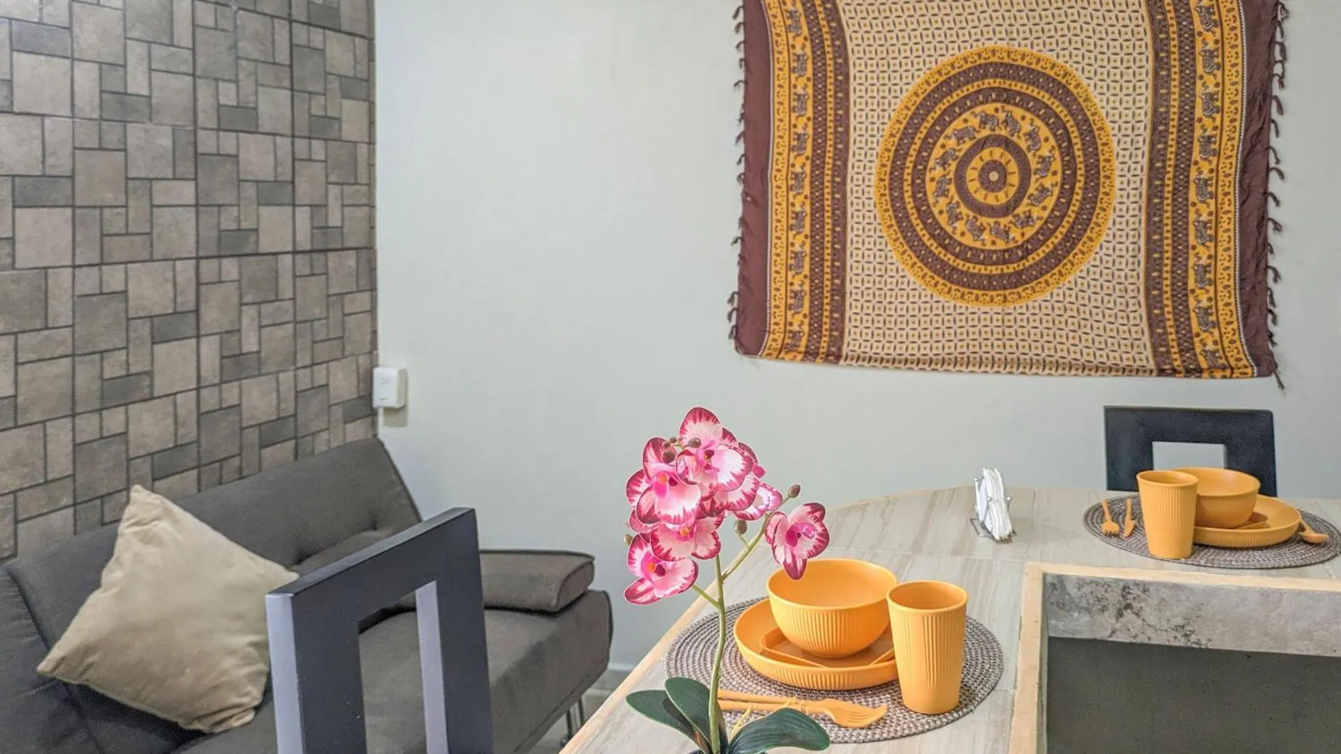 Apartment B4 Romantic Beachside Escape Ubud Theme Memory Foam King Bed Kitchen Ac Playa del Carmen